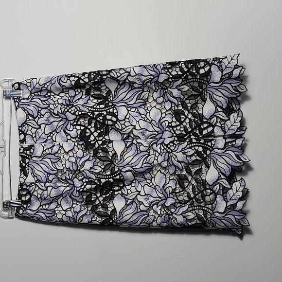 ANTONIO MELANI Floral Cut Out Lace Lined Skirt Size 2 - Picture 7 of 13